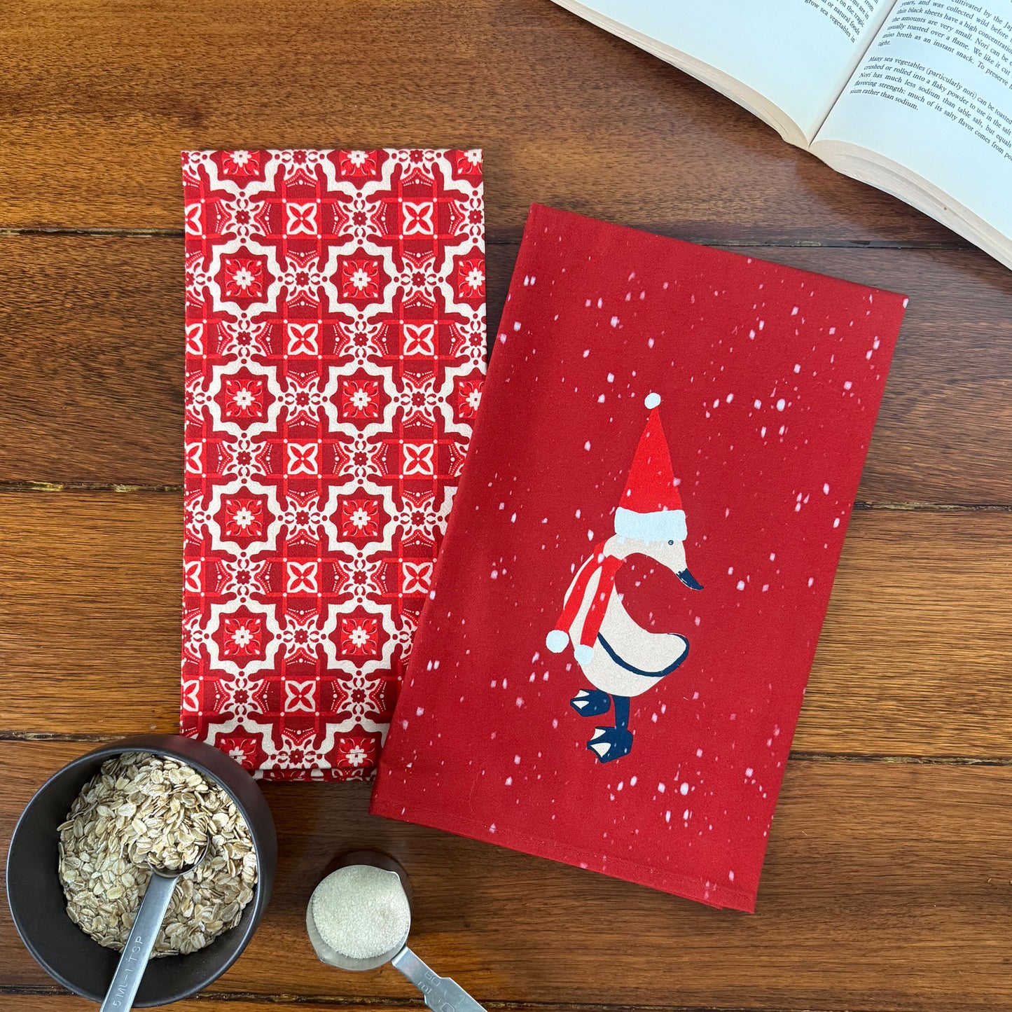 Holiday Kitchen Towel | Cranberry Cobbler