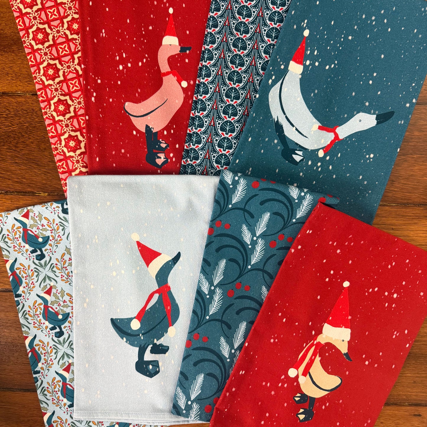 Holiday Kitchen Towel | Berry Frost