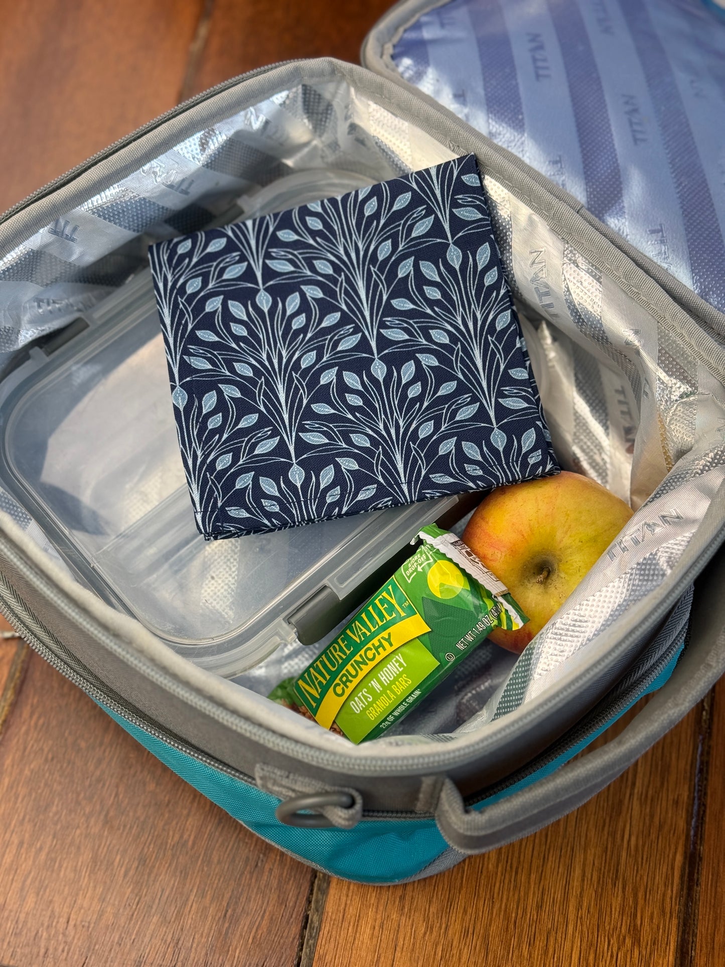 Cocktail Napkins | Glass Bouquet