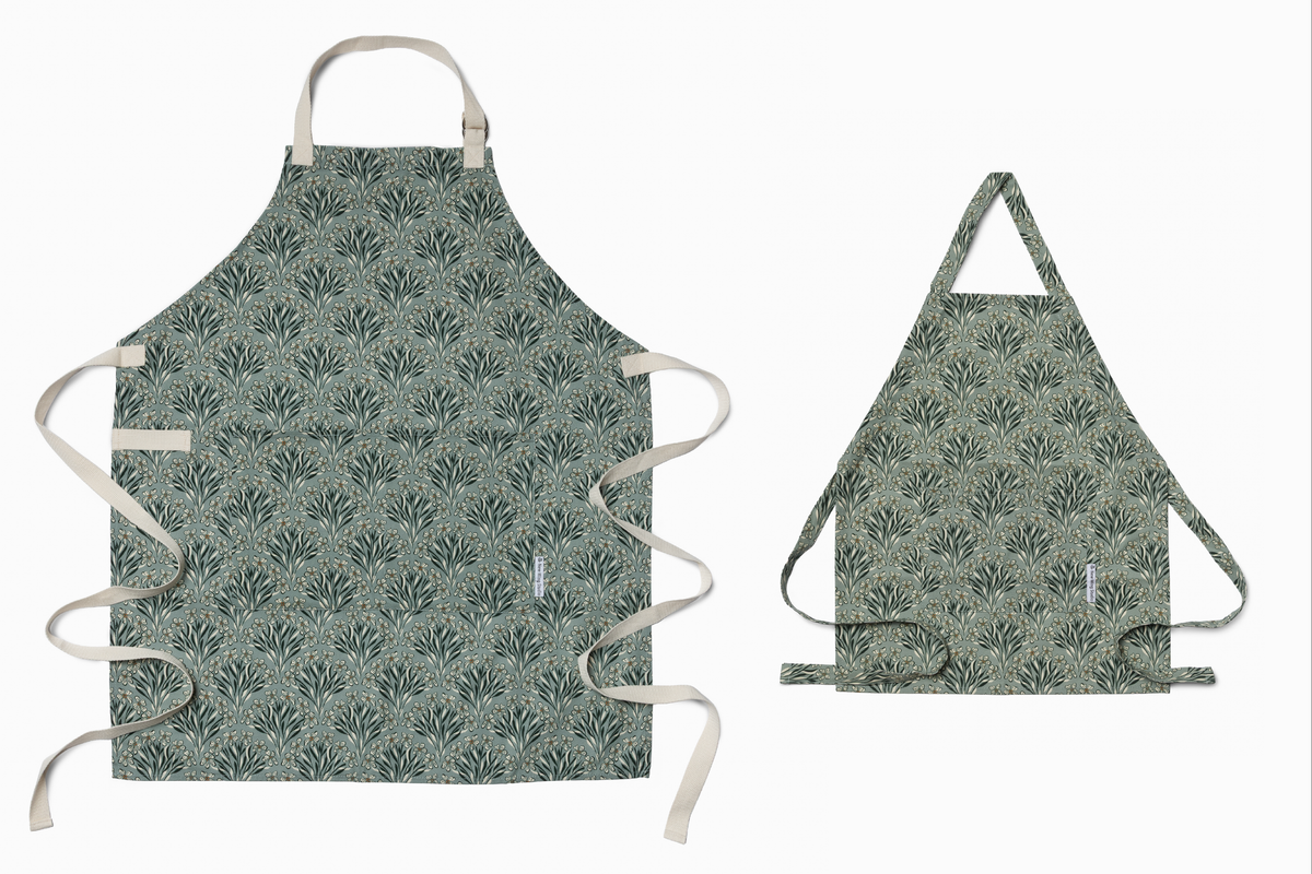 Adult & Child Apron Matching Sets | Cyndi's Centerpiece
