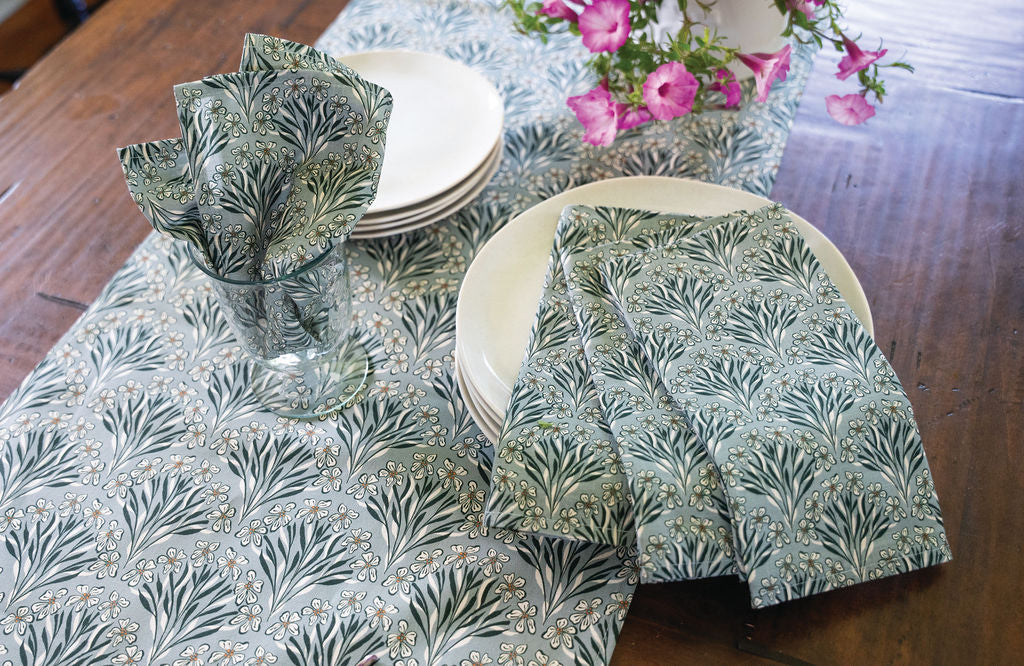 Table Runner & Everyday Napkin Set | Cyndi's Centerpiece