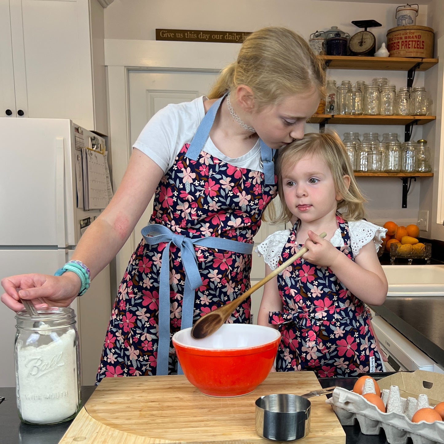 Apron-Children's | Flower Field